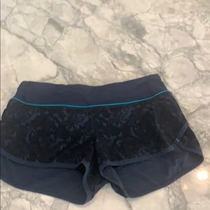 Lululemon speed shorts. Size 6 navy/black/blue
